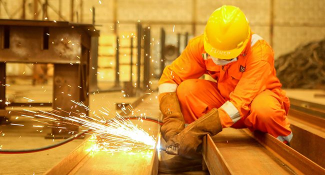 Bật mí tuyệt chiêu hàn không đau mắt chia sẻ của Thợ Hàn Xì lâu năm